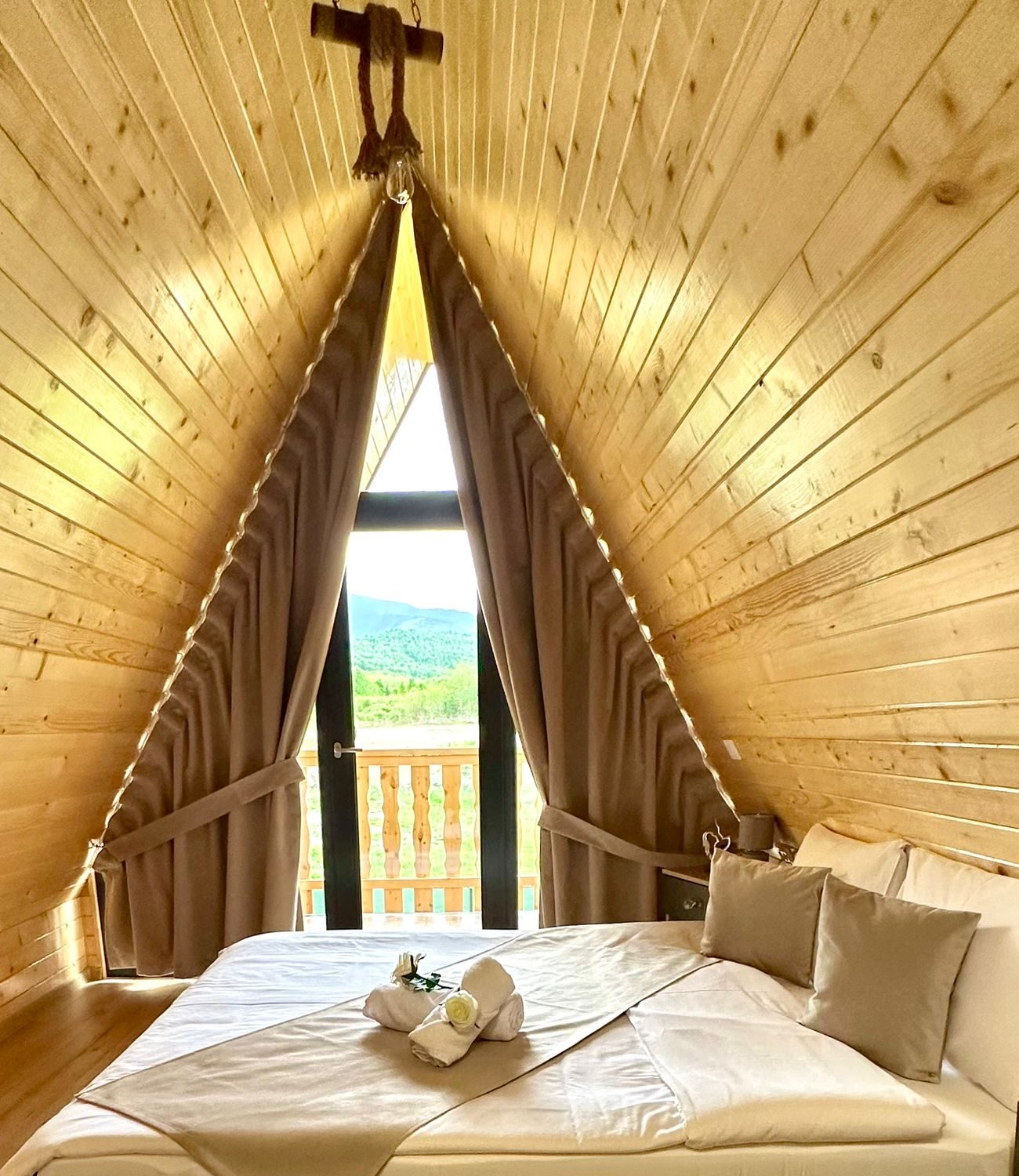 cazare a-frame transfagarasan